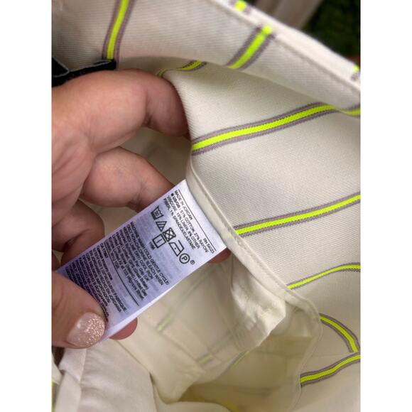 NWT Banana Republic Paperbag Waist 4" Linen Blend Shorts High Waist Size 2 - Picture 7 of 7